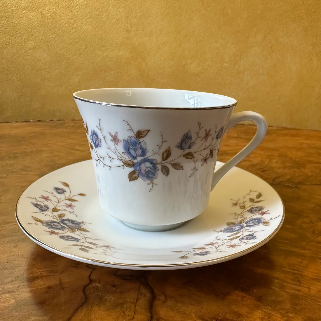 Vintage Blue Floral Print Tea Cup & Saucer Set Of Four
