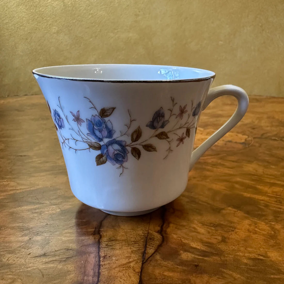 Vintage Blue Floral Print Tea Cup & Saucer Set Of Four