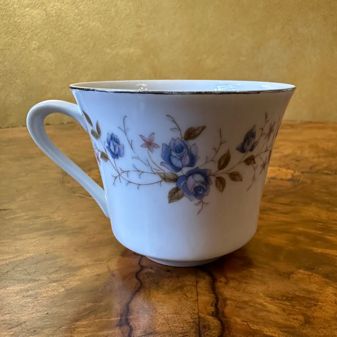 Vintage Blue Floral Print Tea Cup & Saucer Set Of Four