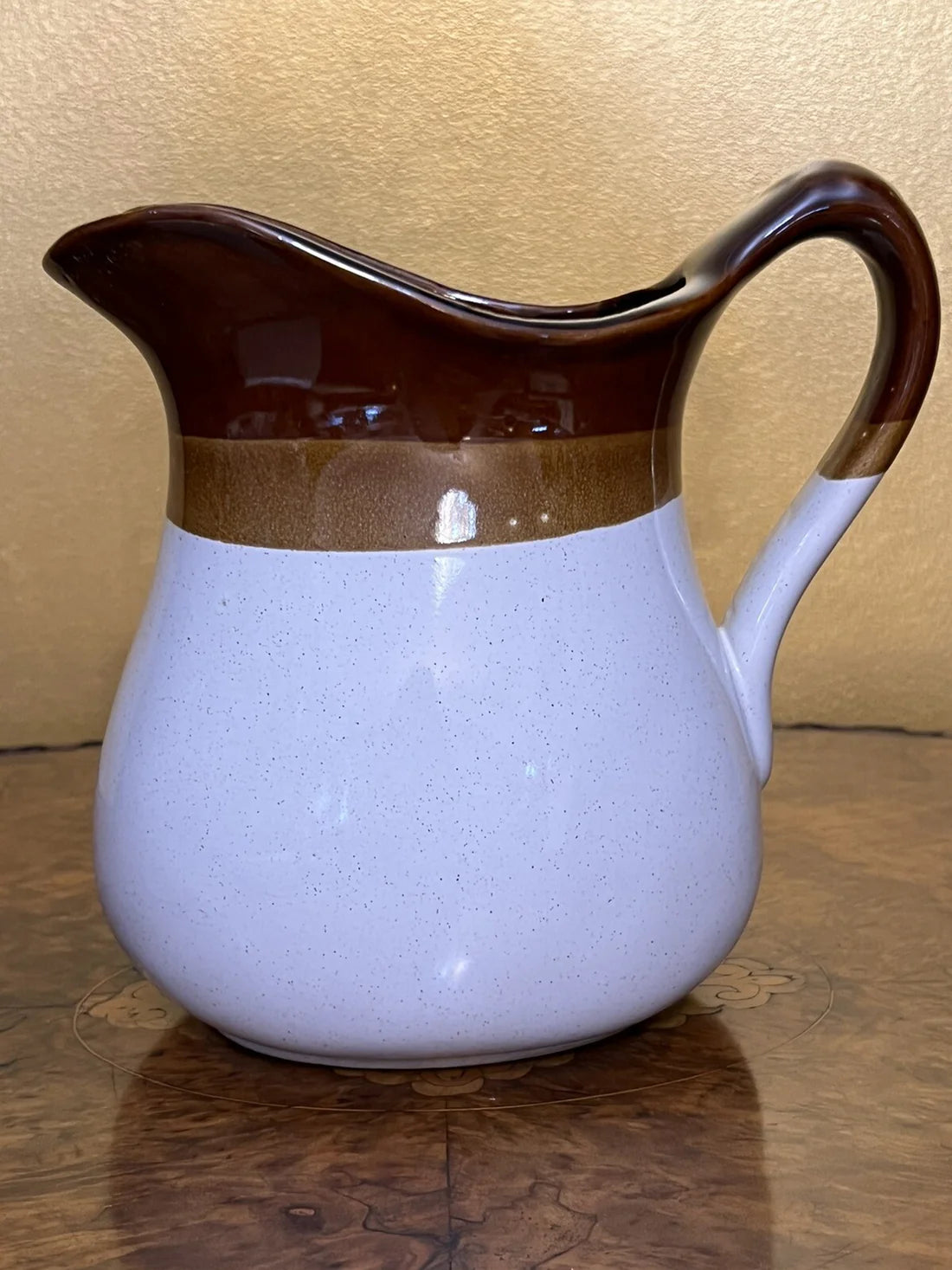 JUGS