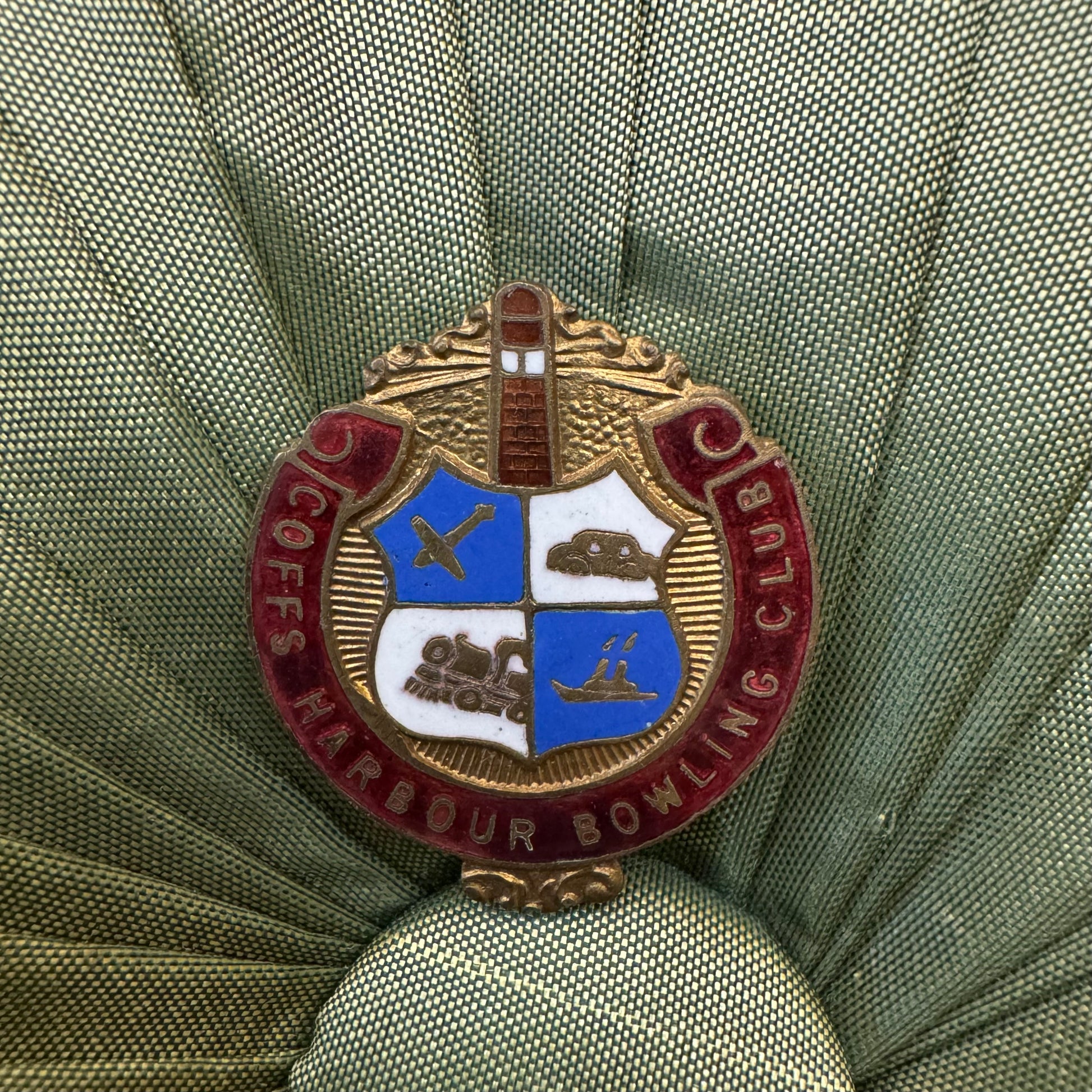 Vintage Coffs Harbour Bowling Club Badge Pin