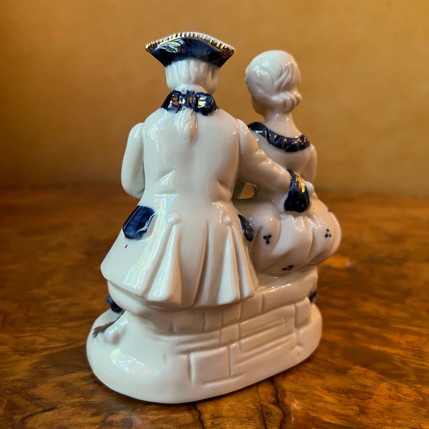 Vintage Colonial Couple Blue & White Statue Figurine