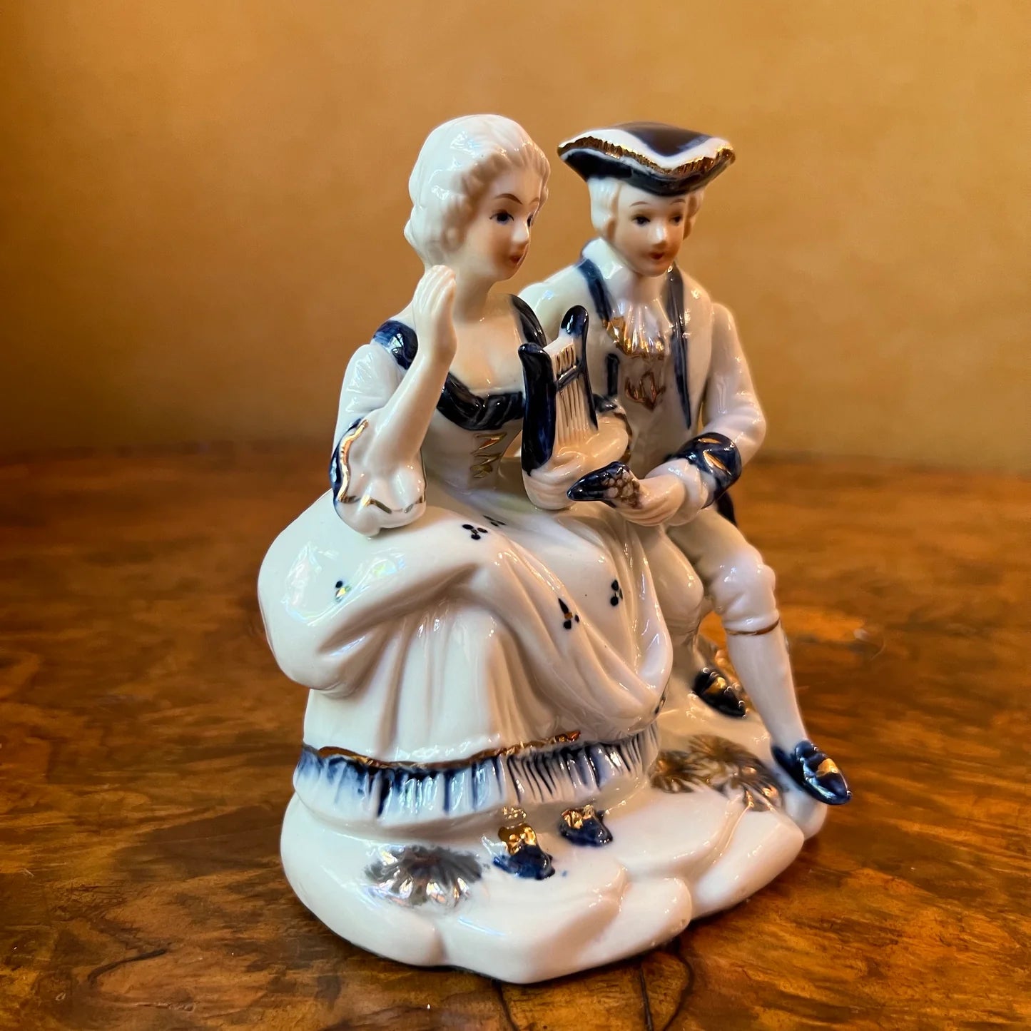 Vintage Colonial Couple Blue & White Statue Figurine
