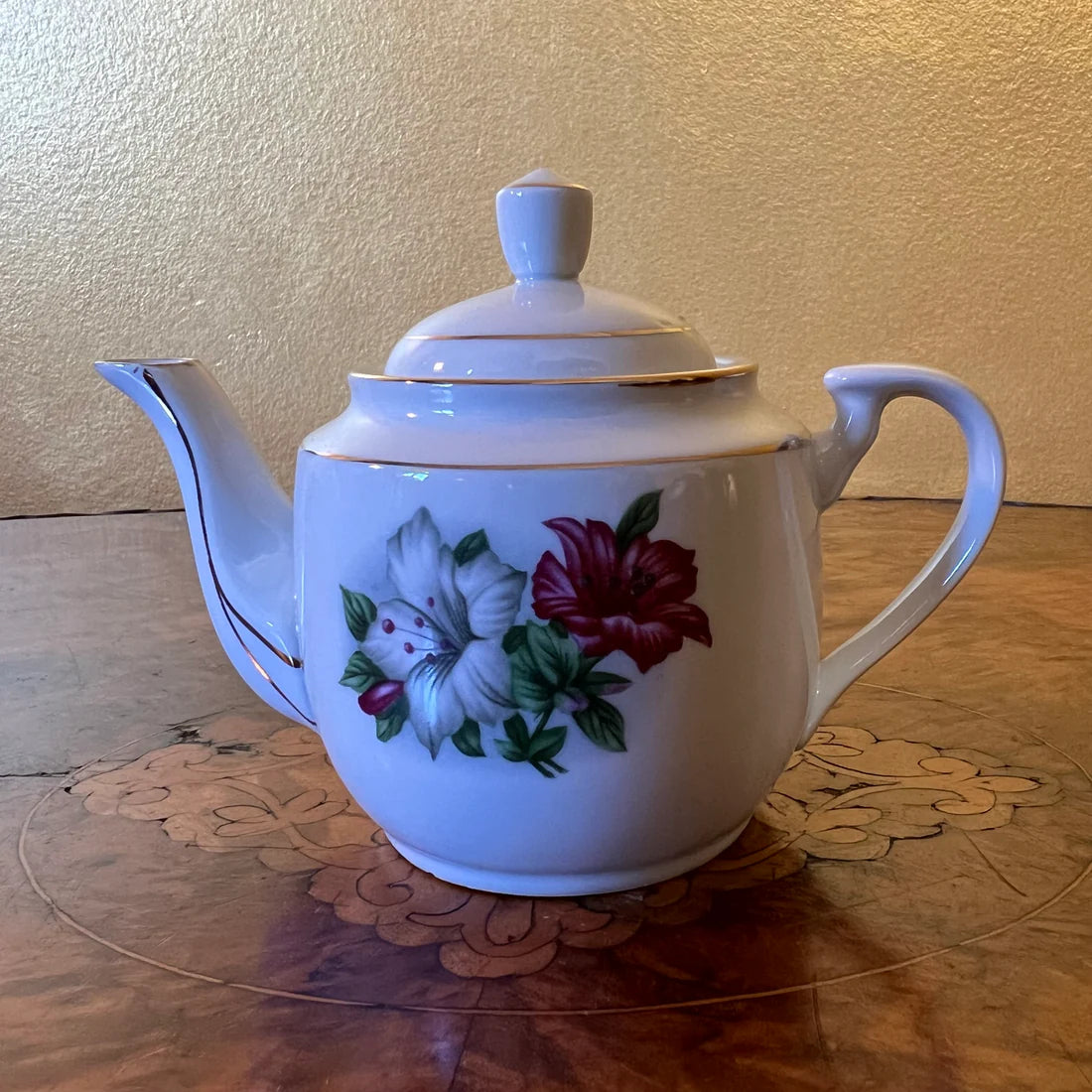 Vintage Floral Teapot For One