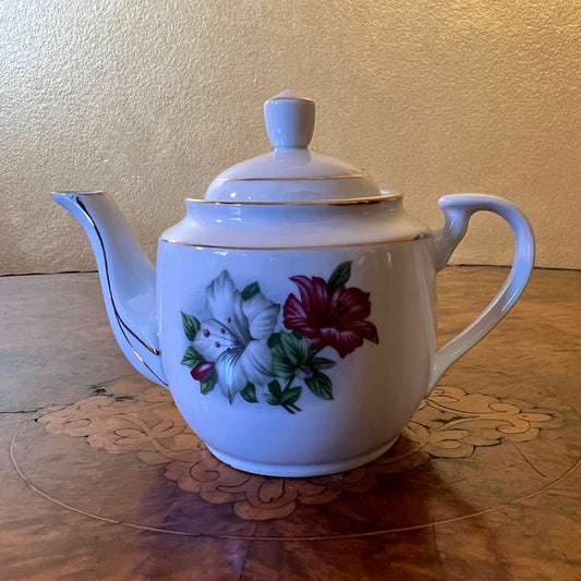 Vintage Floral Teapot For One