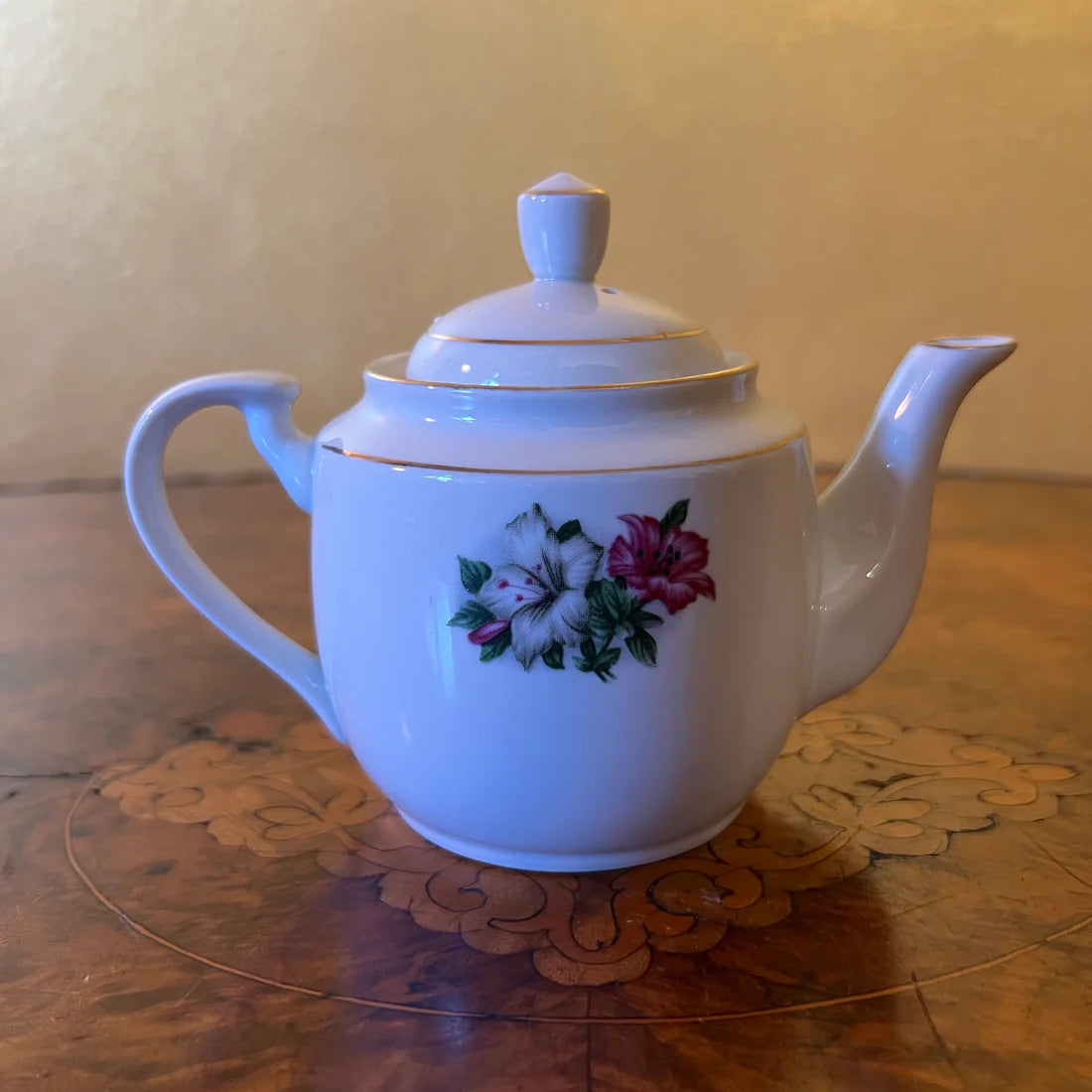 Vintage Floral Teapot For One