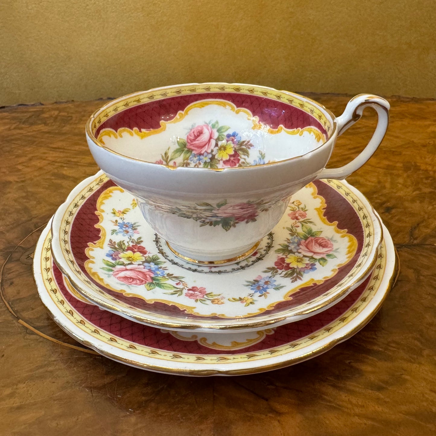 Vintage Foley Windsor Burgundy Tea Cup Trio 