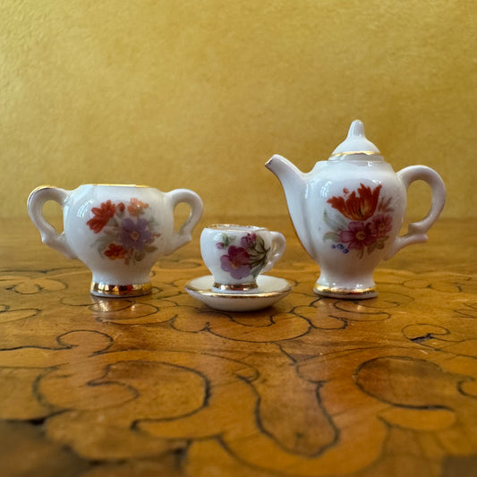 Vintage French Limoges Miniature Doll House Tea Pot & Cup Set 