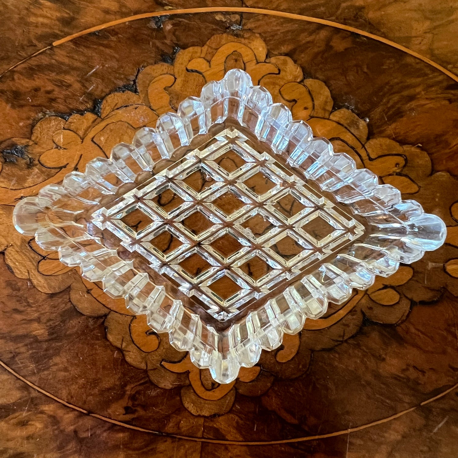 DISHES / TRINKET BOXES