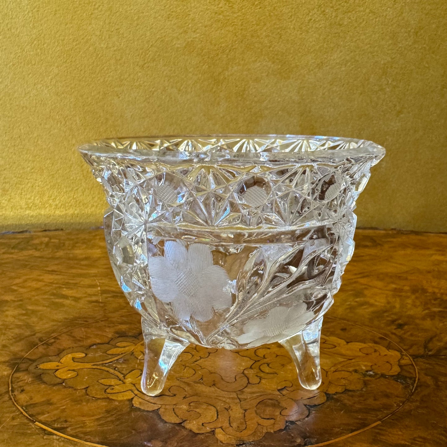 Vintage Glass Floral Pattern Footed Bowl 
