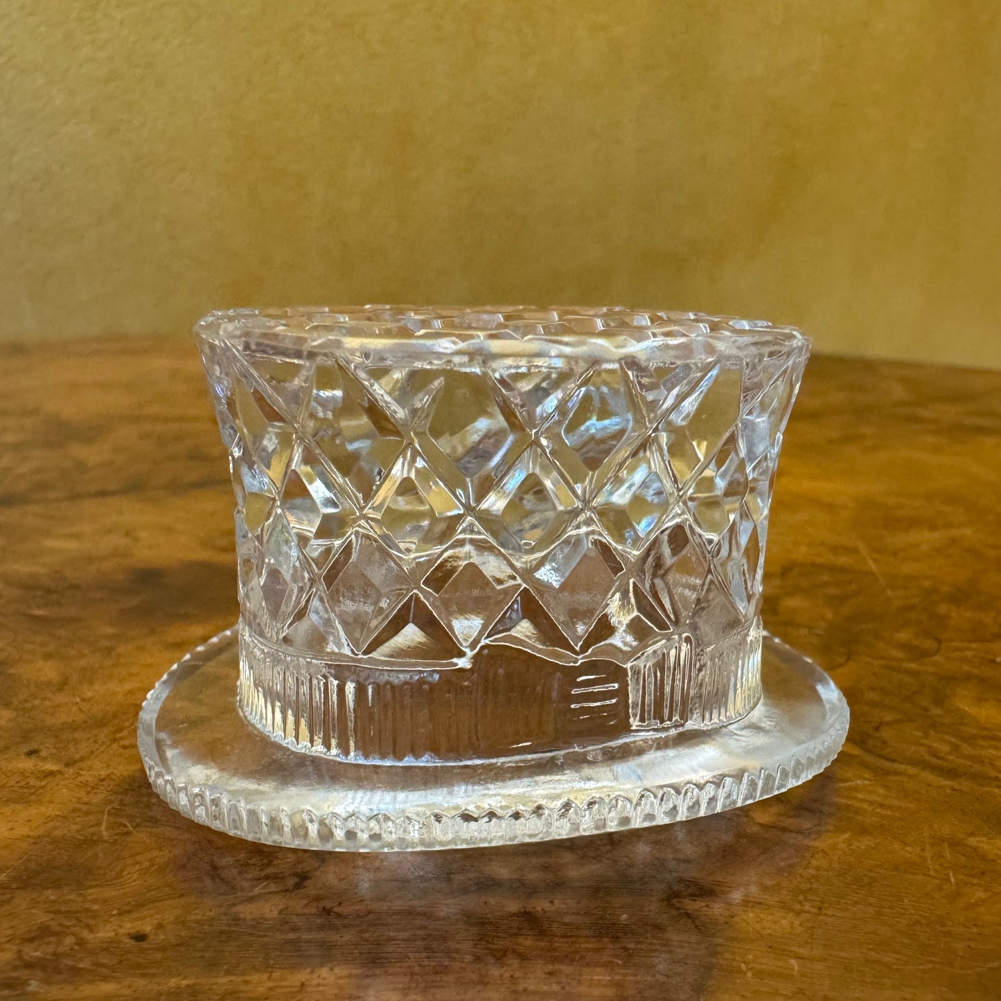 Vintage Glass Top Hat Salt & Pepper 