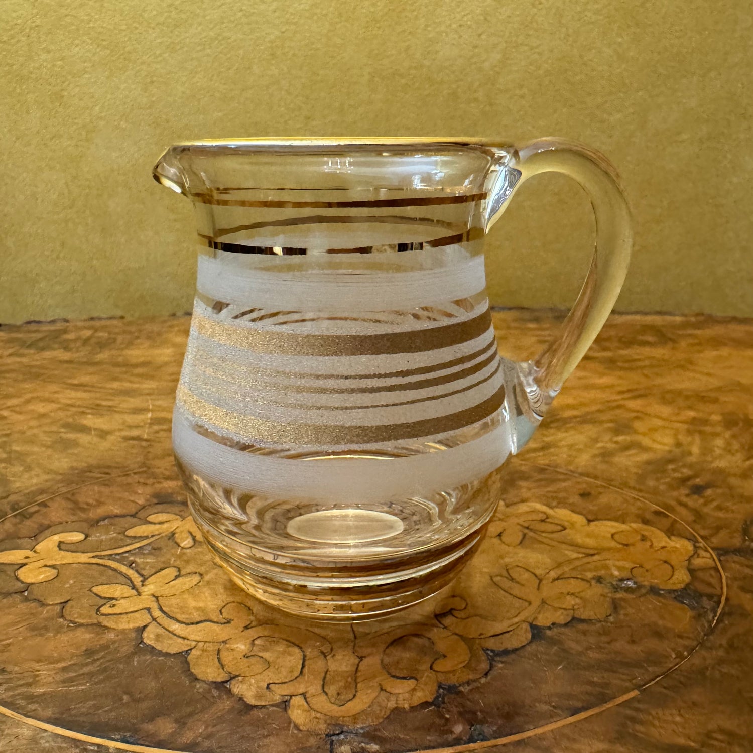 JUGS