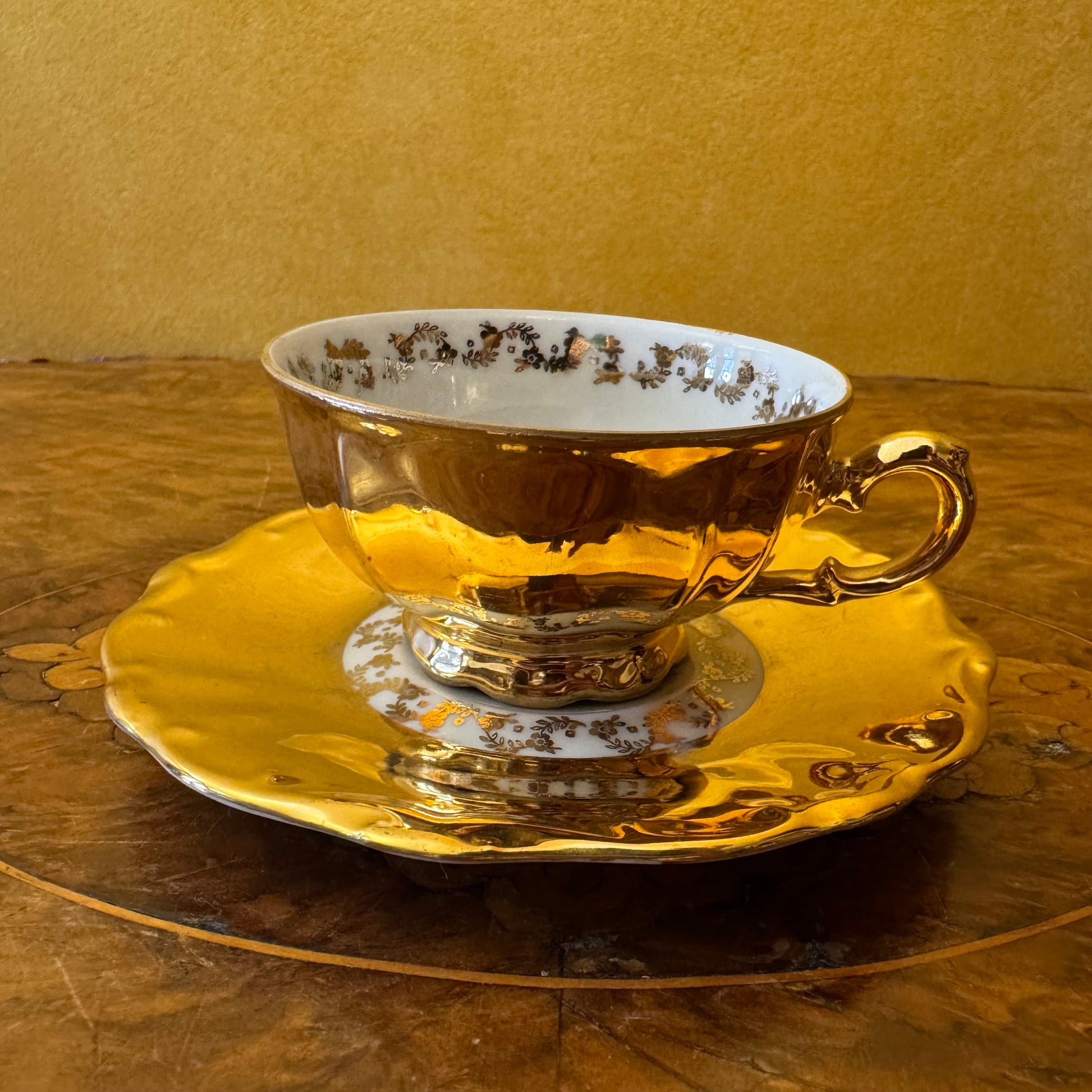 Vintage Golden Bareuther Bavaria Demitasse Coffee 