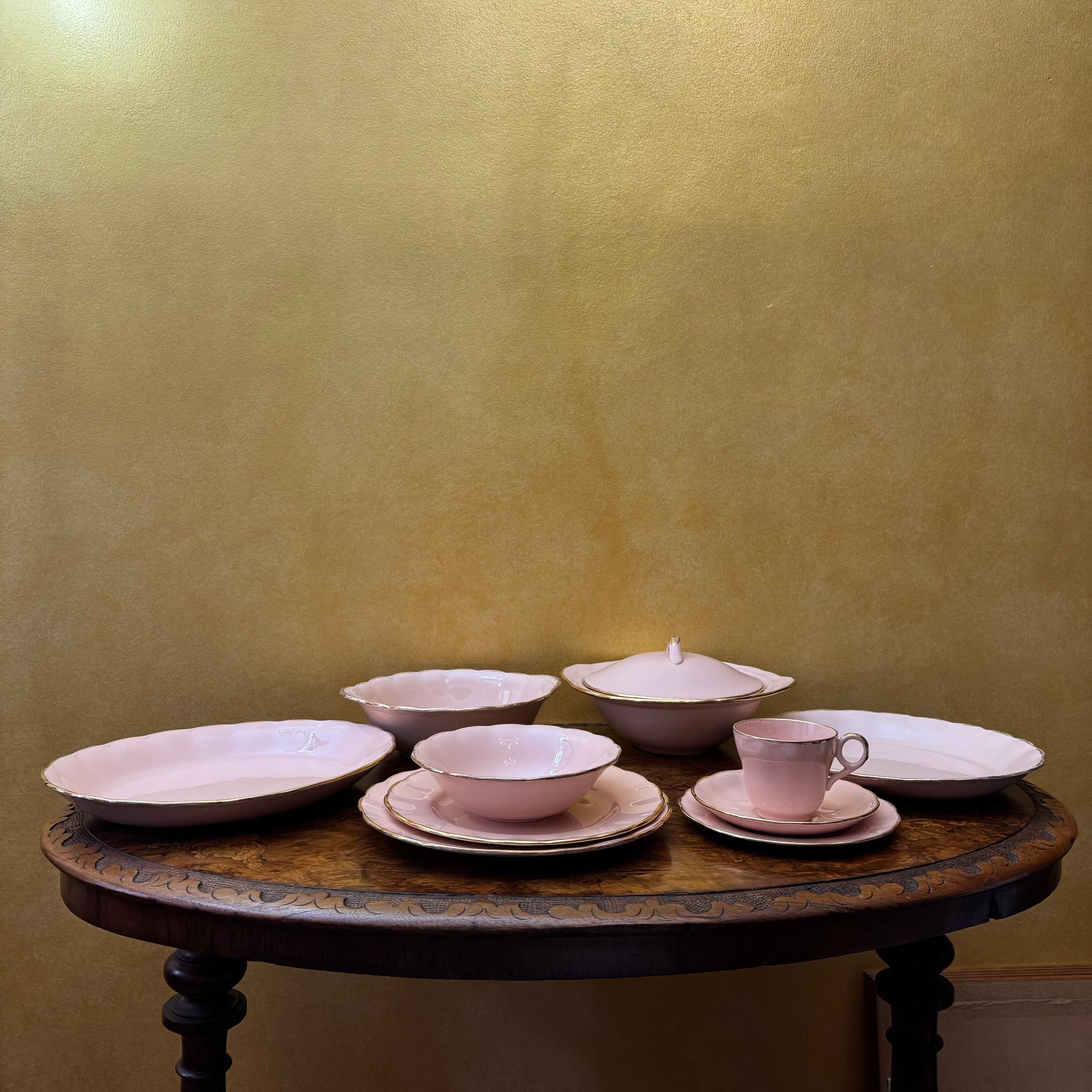 Vintage Grindley Peach Petal Gold Trim 40 Piece Dinner