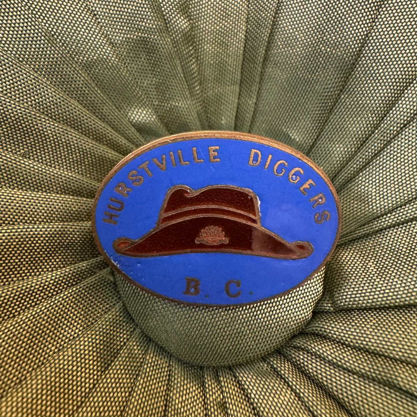 Vintage Hurstville Diggers Badge Pin