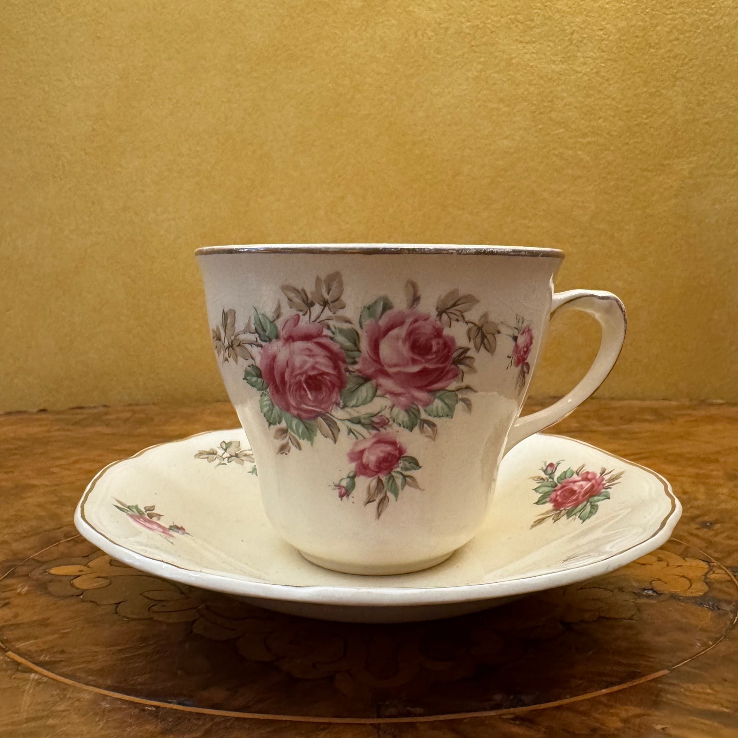 Vintage J & G Meakin Rose Print Tea Cup & Saucer 