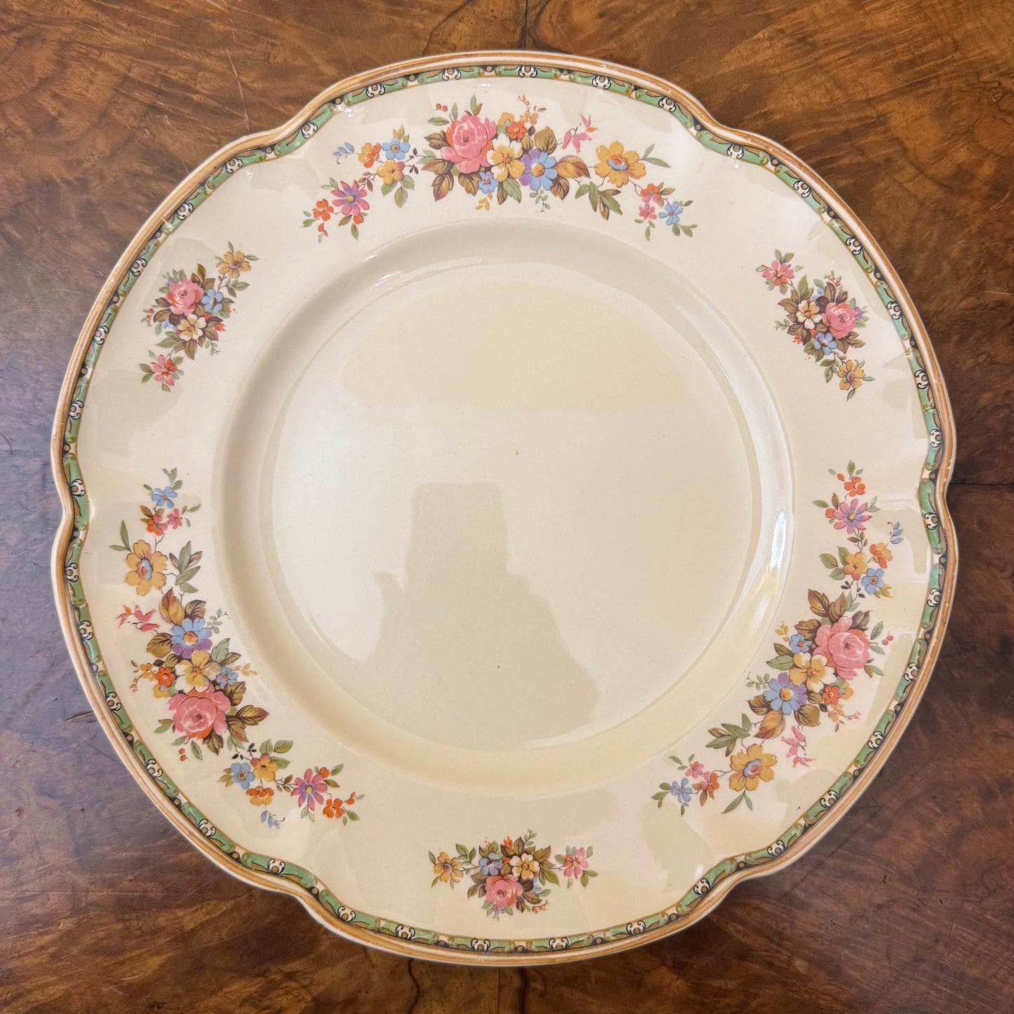 Vintage Johnson Brothers Victorian Floral Print dinner Plate 