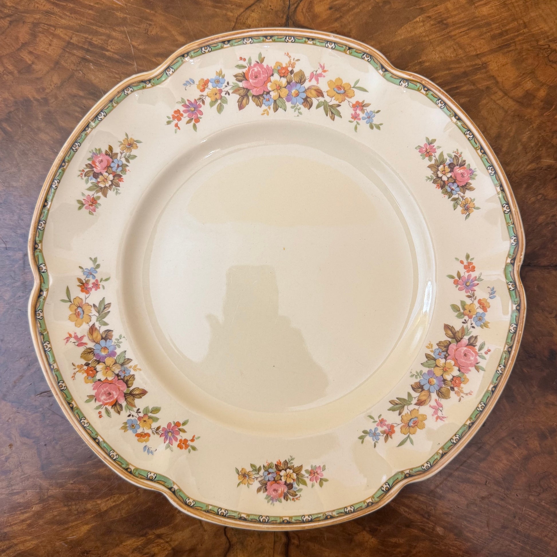 Vintage Johnson Brothers Victorian Floral Print dinner Plate 