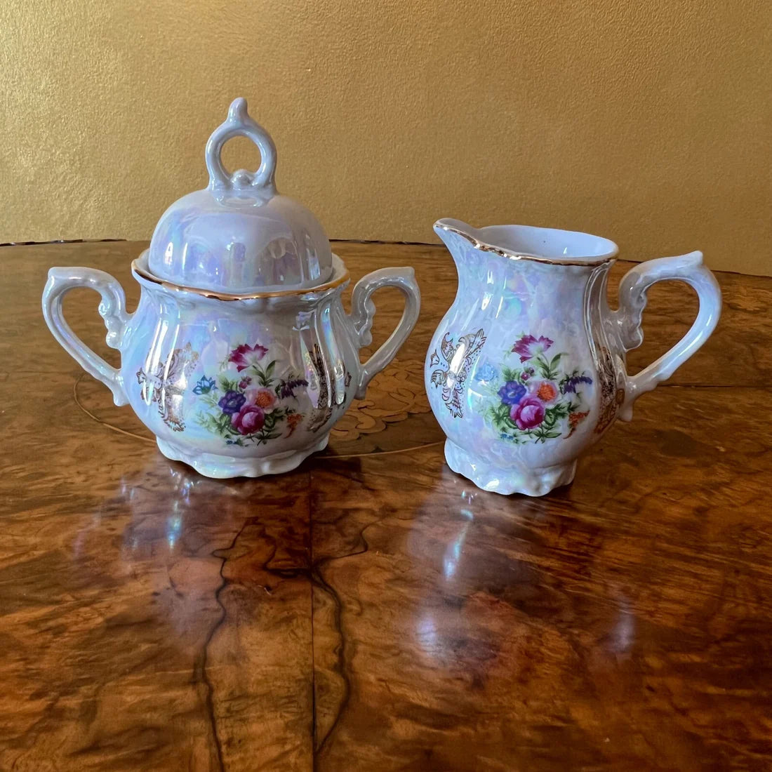 Vintage Lustreware Japanese 4 Demitasse Coffe Cups & Milk & Sugar Set