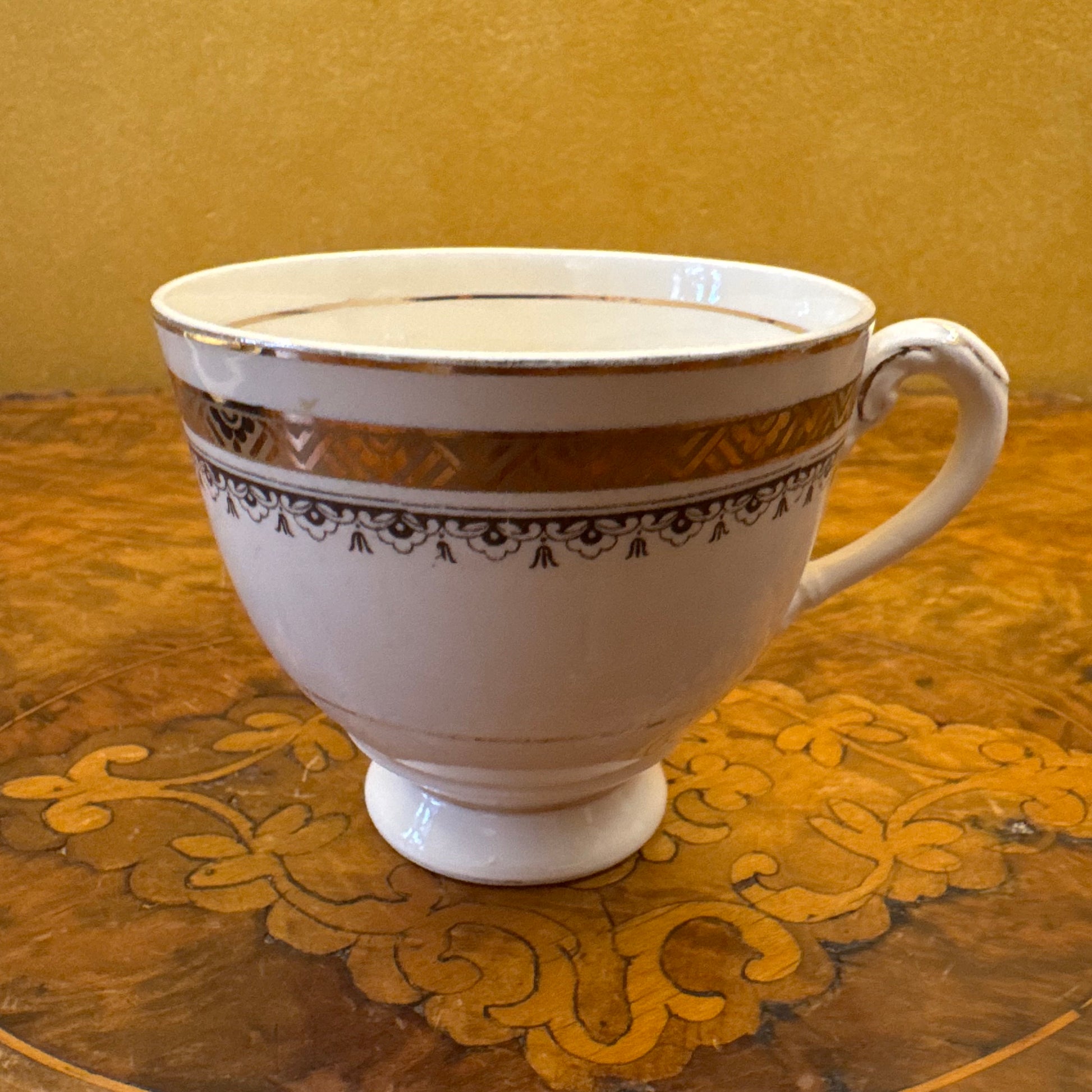 Vintage Myott Gold Print Cup 