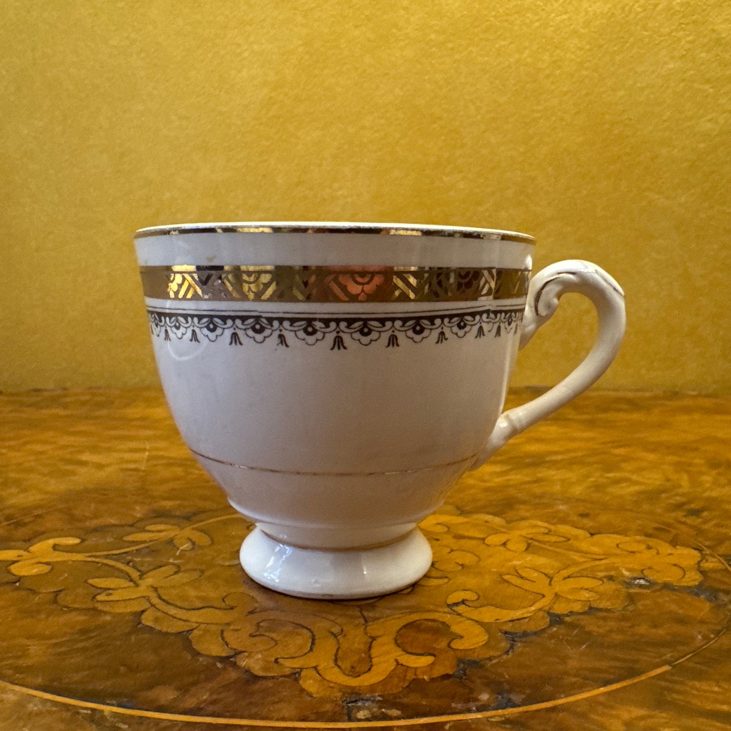 Vintage Myott Gold Print Tea Cup Trio 