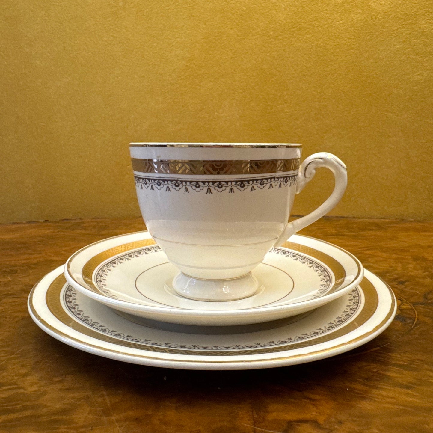Vintage Myott Gold Print Tea Cup Trio Set 