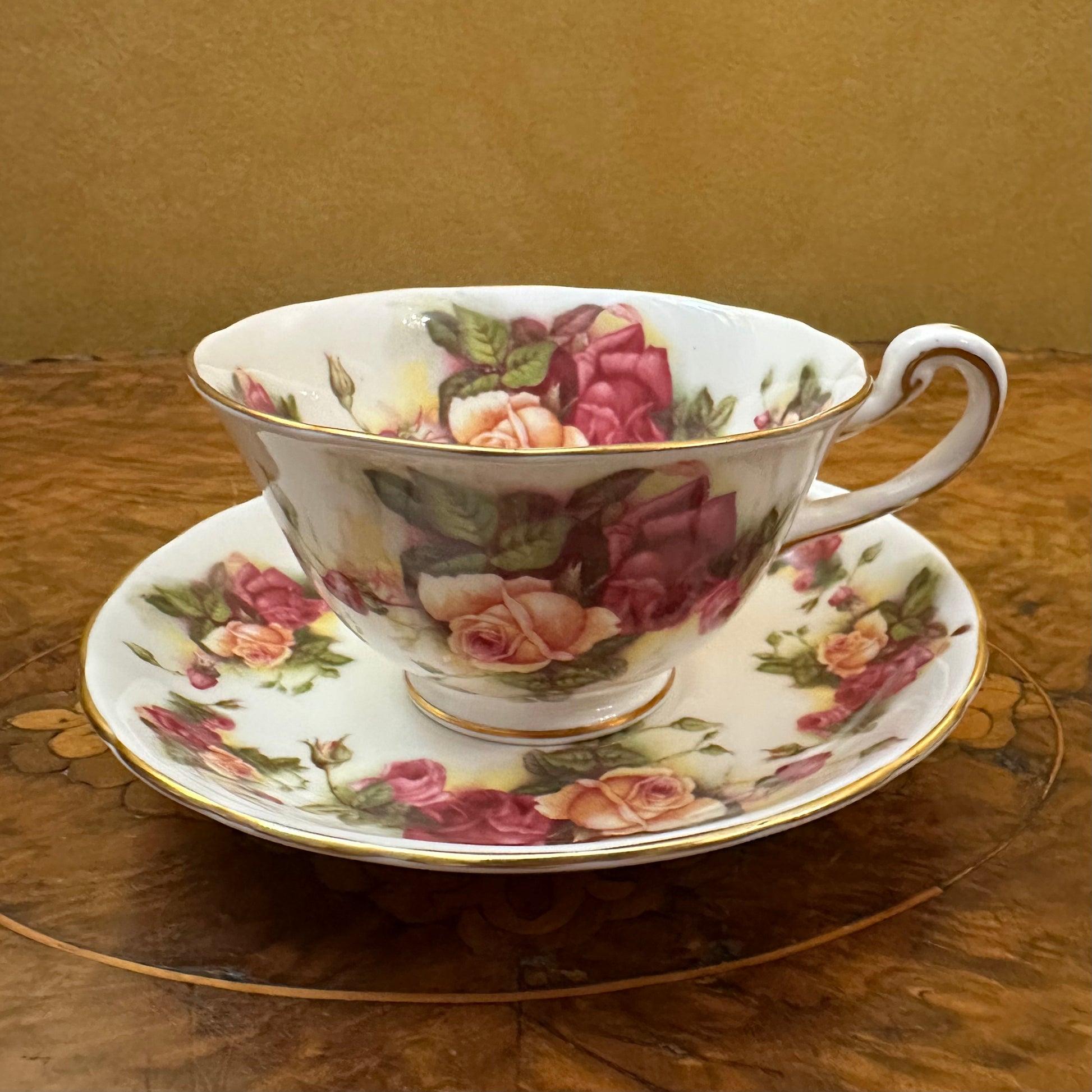 Vintage New Chelsea Cabbage Rose Tea Cup
