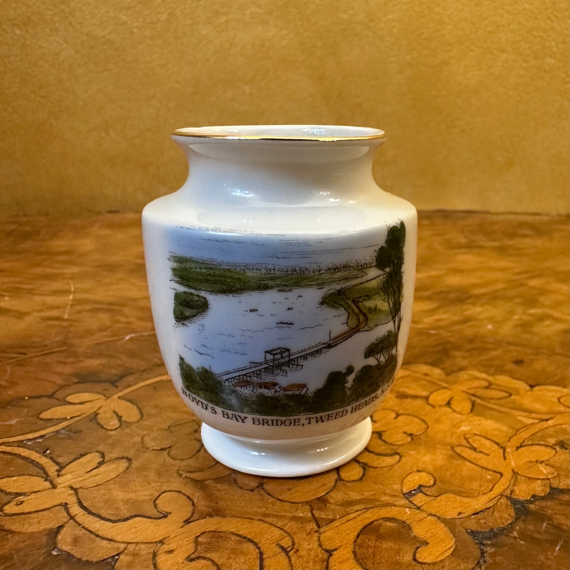 Vintage Opaline Boyd's Bay Bridge Tweed Heads NSW Small Vase