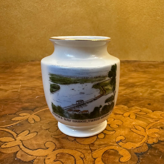 Vintage Opaline Boyd's Bay Bridge Tweed Heads NSW Small Vase