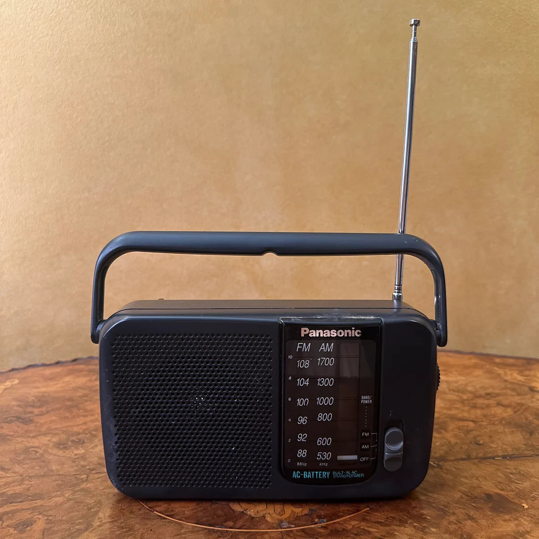 Vintage Panasonic RF-544 Fm/Am Portable Radio