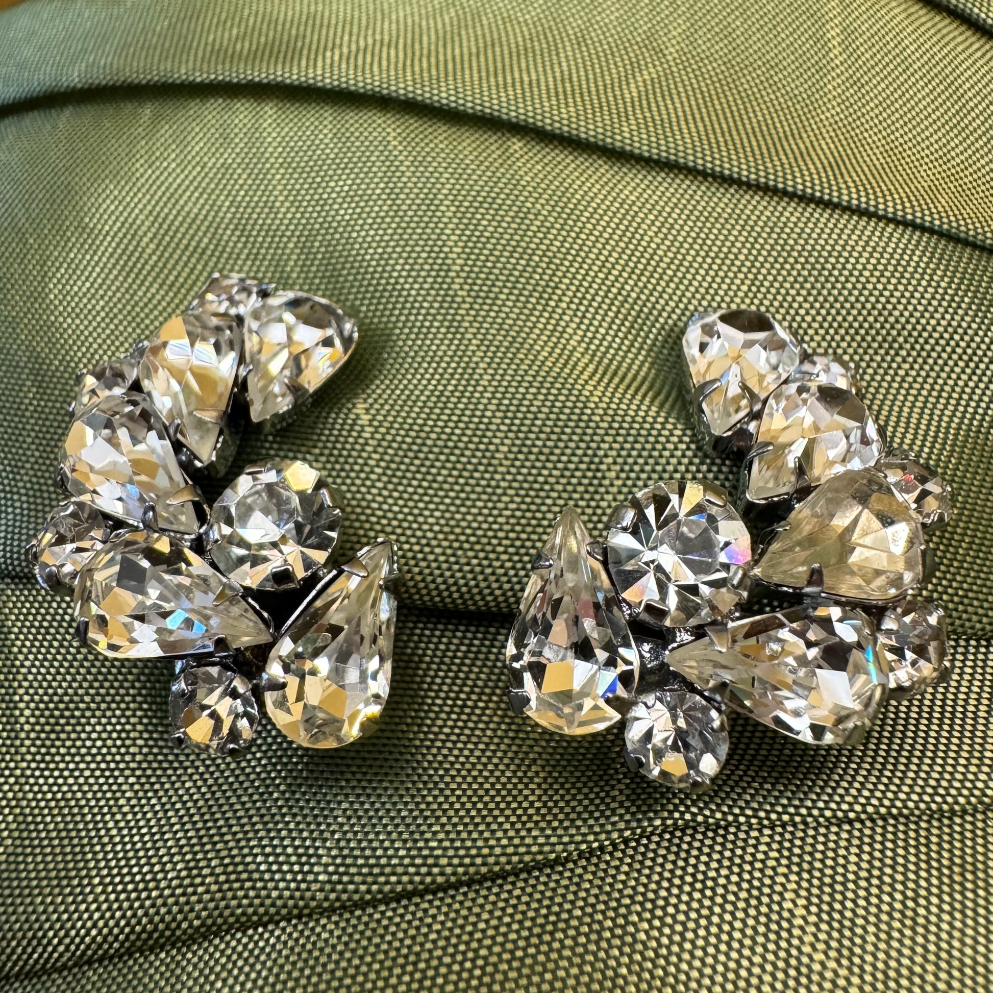 Vintage Rhinestone Clip On Earrings 