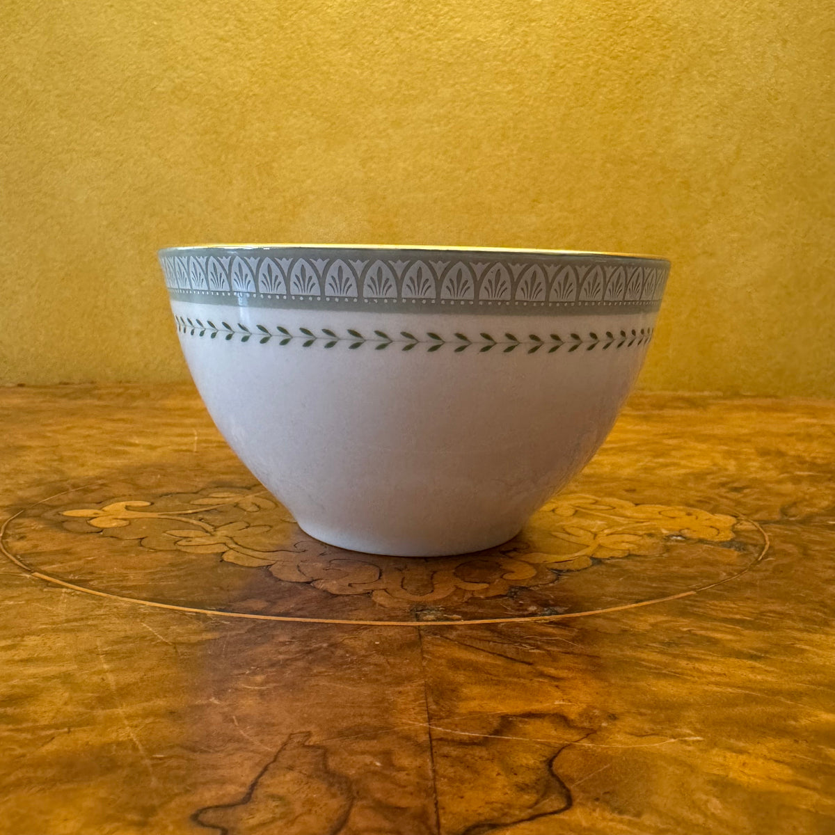Vintage Royal Doulton Berkshire Sugar Bowl 