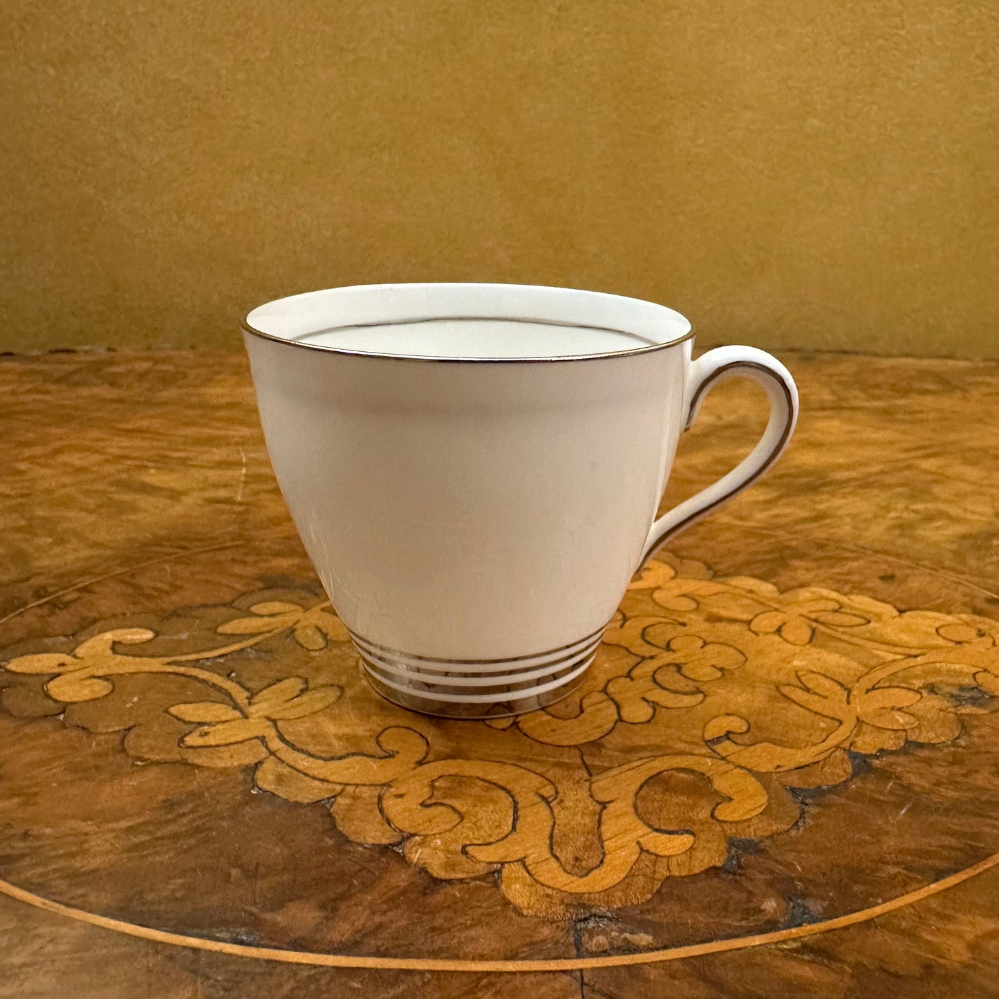 Vintage Royal Doulton Royalty Cup 