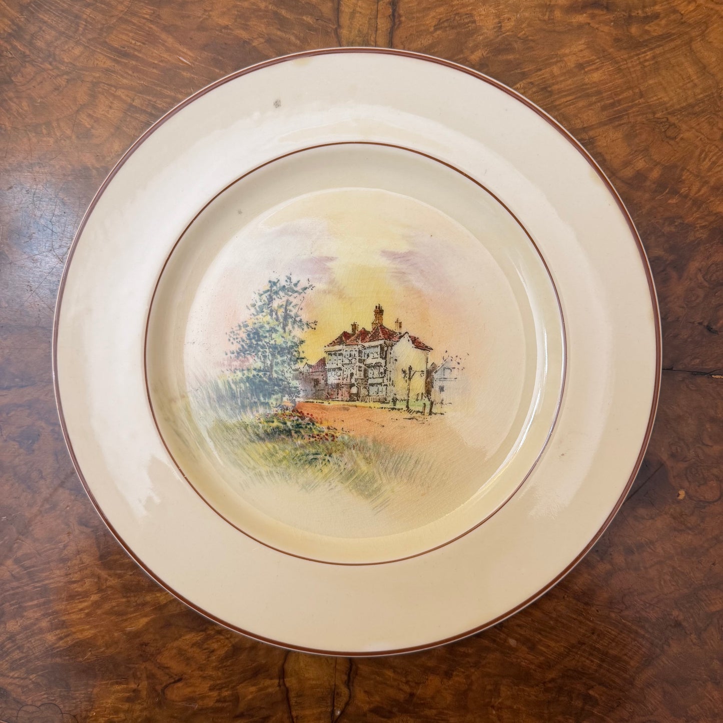 Vintage Royal Doulton The Queens Head Islington Plate 