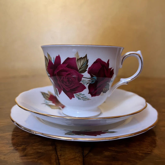 Vintage Royal Vale Rose Tea Cup Trio Set