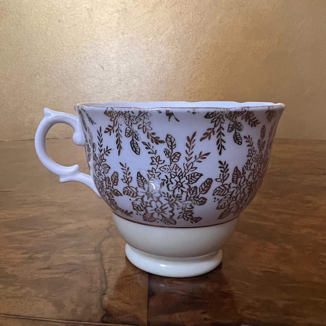 Vintage Royal Vale Yellow Gold Tea Cup Trio Set