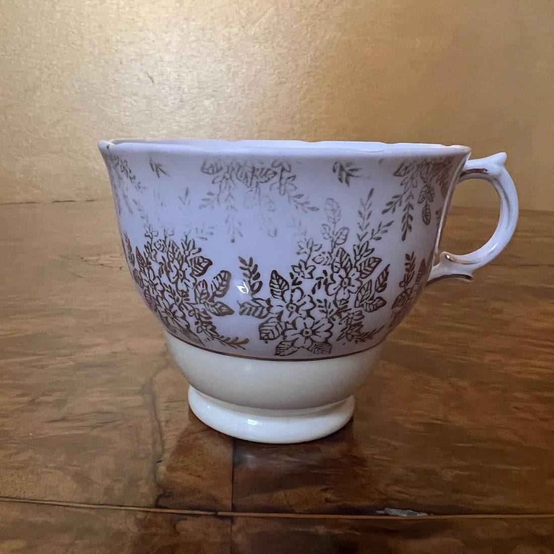Vintage Royal Vale Yellow Gold Tea Cup Trio Set