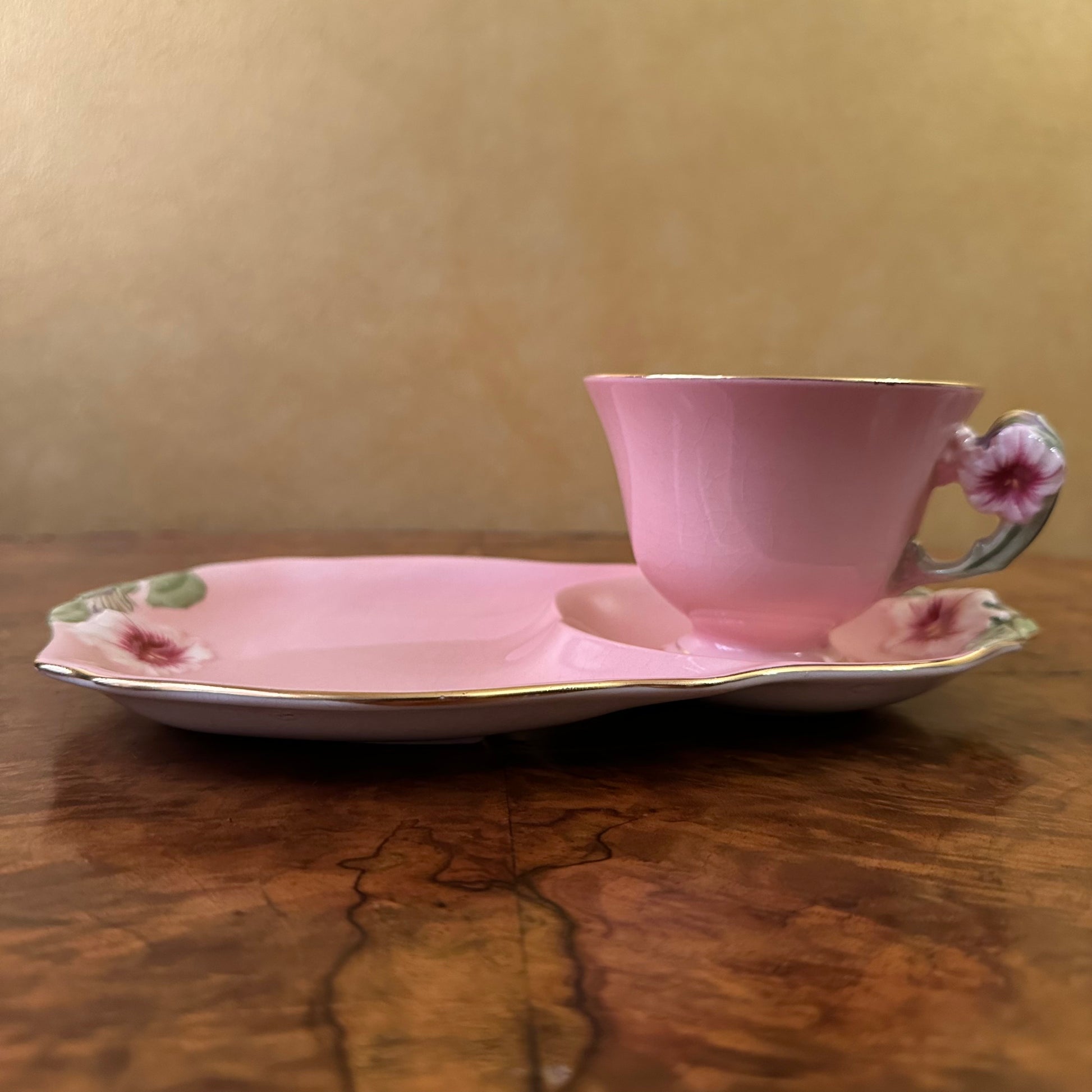 Vintage Royal Winton Petunia Tea Cup & Tennis Plate 