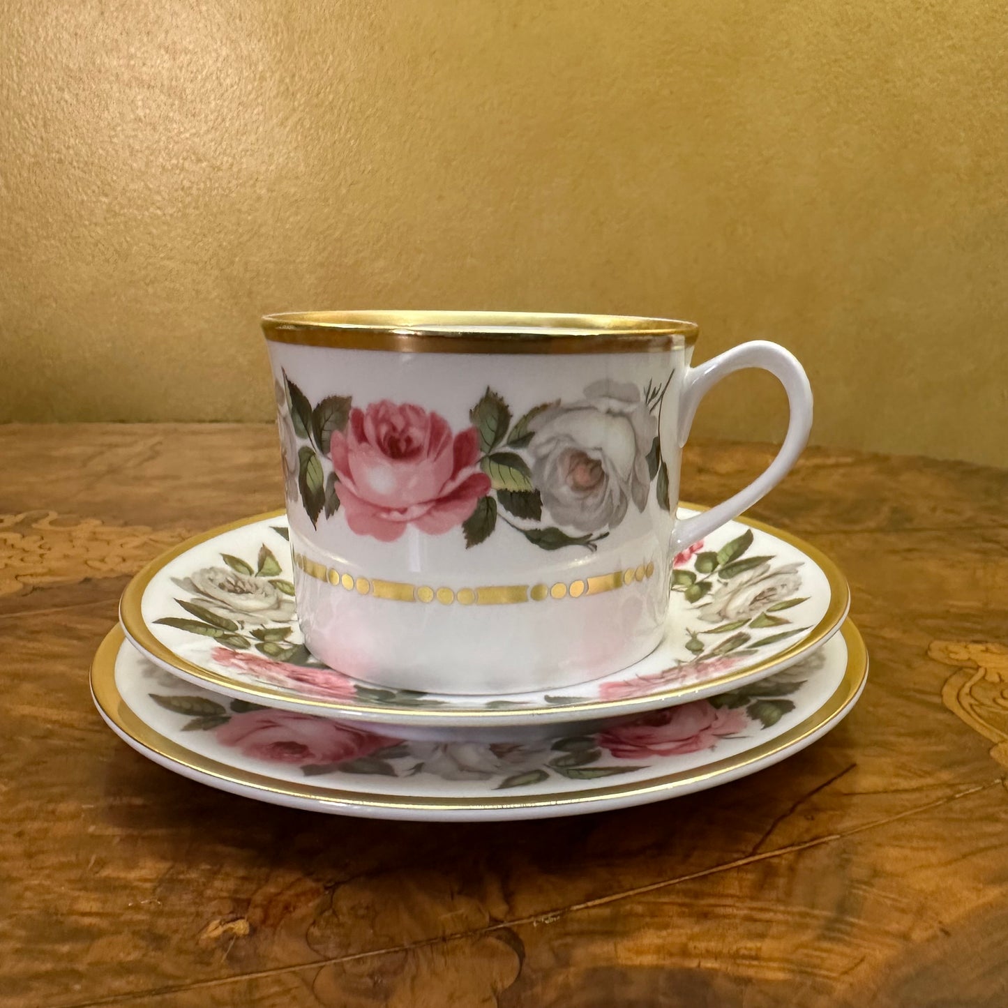 Vintage Royal Worcester Royal Garden 21 Piece Tea 