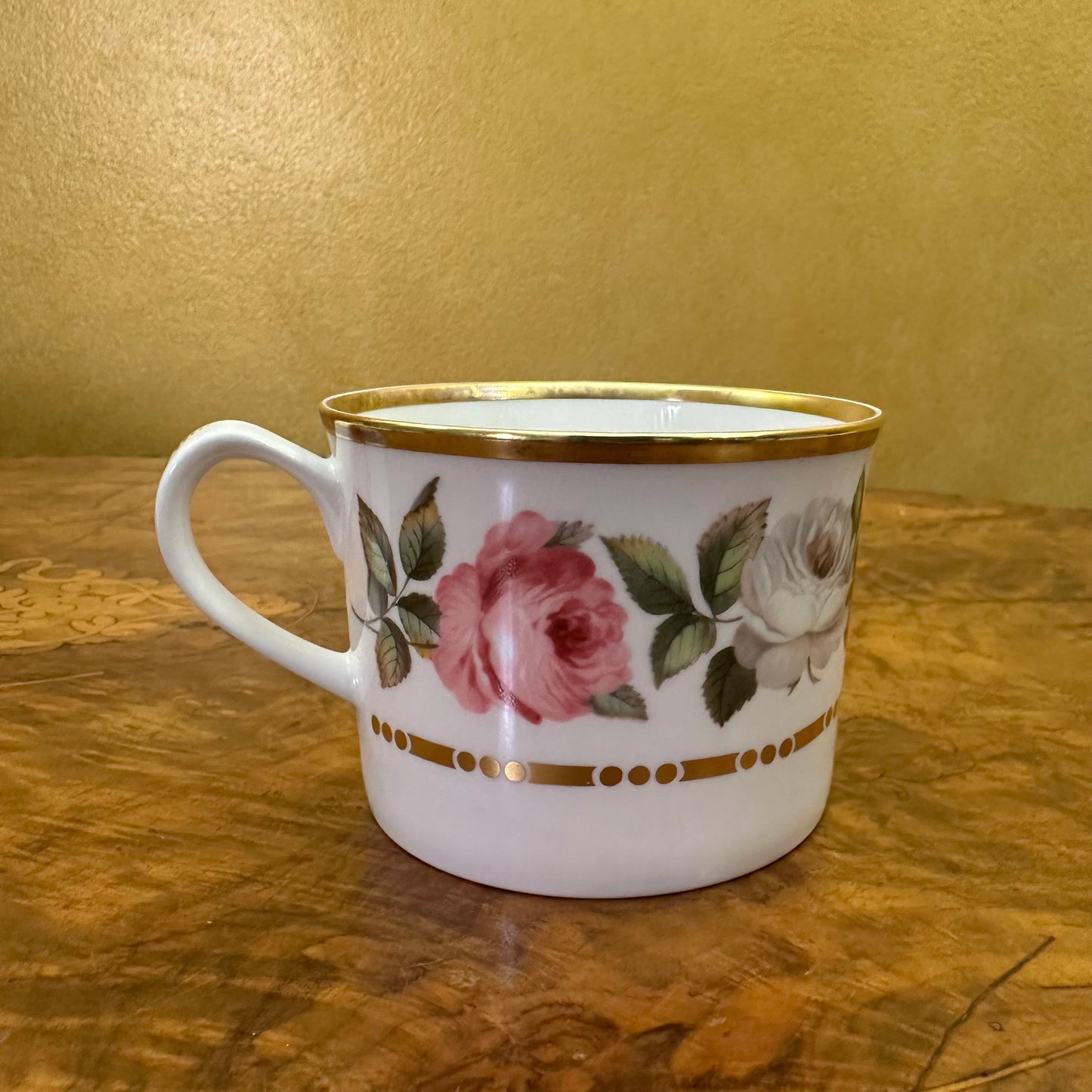 Vintage Royal Worcester Royal Garden Tea Cup