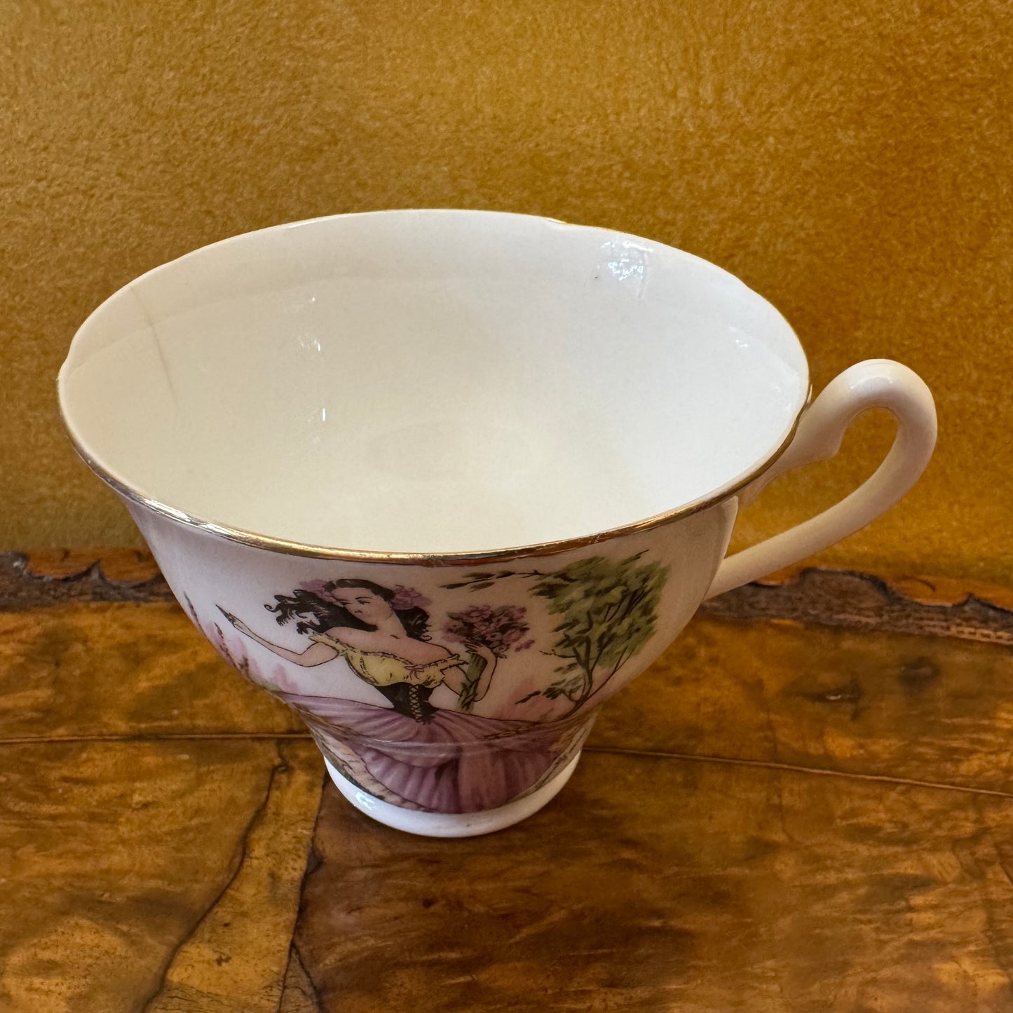 Vintage Royal York Miss Dainty 