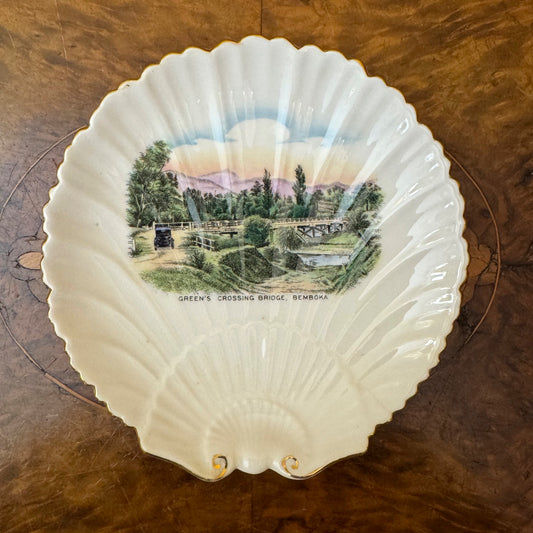 Vintage Shelley Shell Shape Green's Crossing Bridge Bemboka Dish 