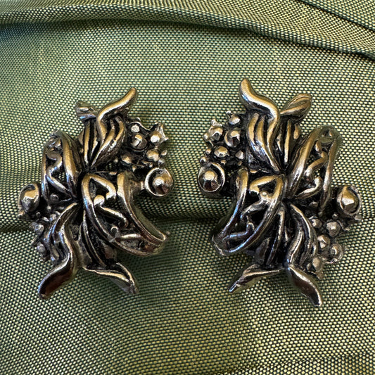 Vintage Silver Toned Clip On Earrings 