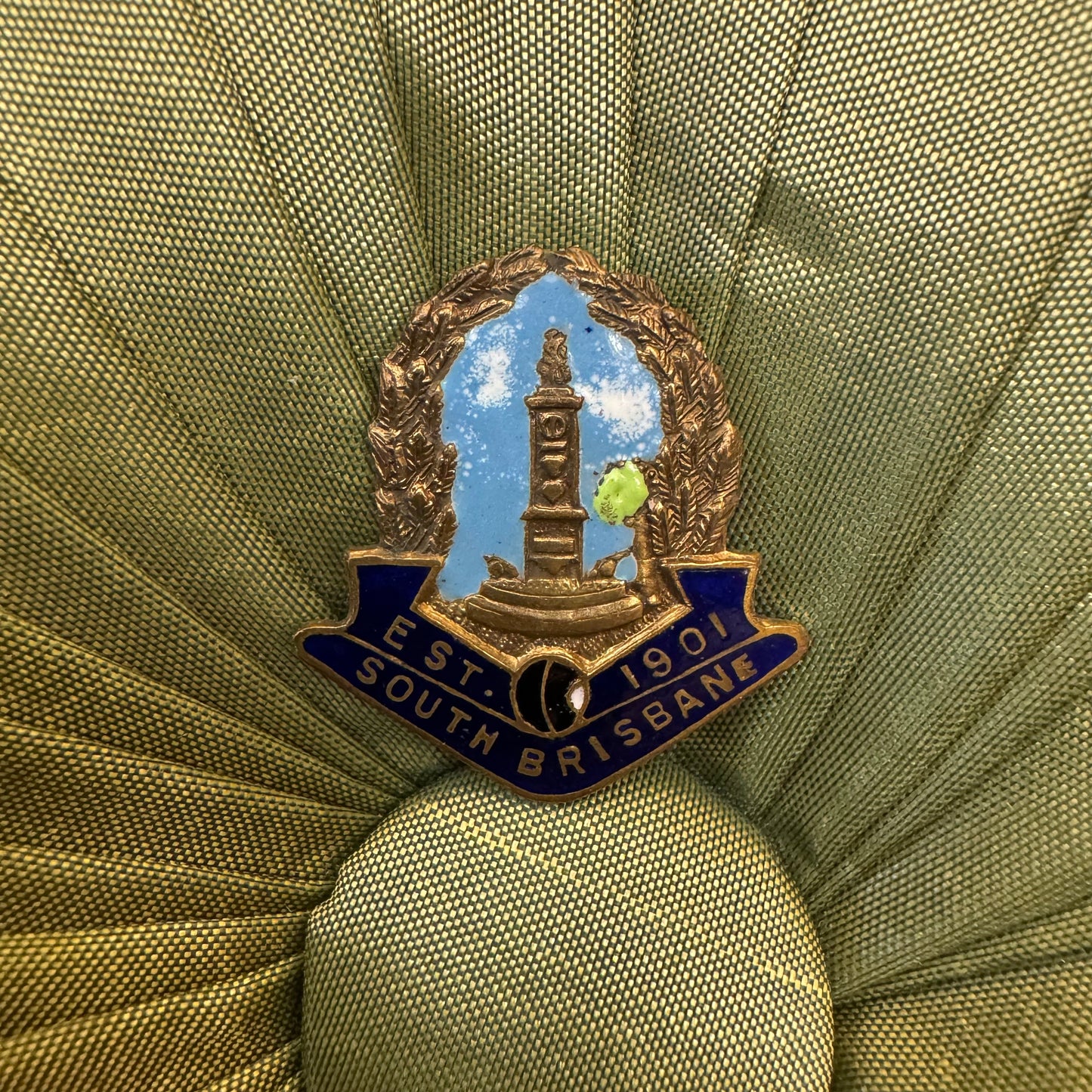 Vintage South Brisbane Bowls Club Badge Pin