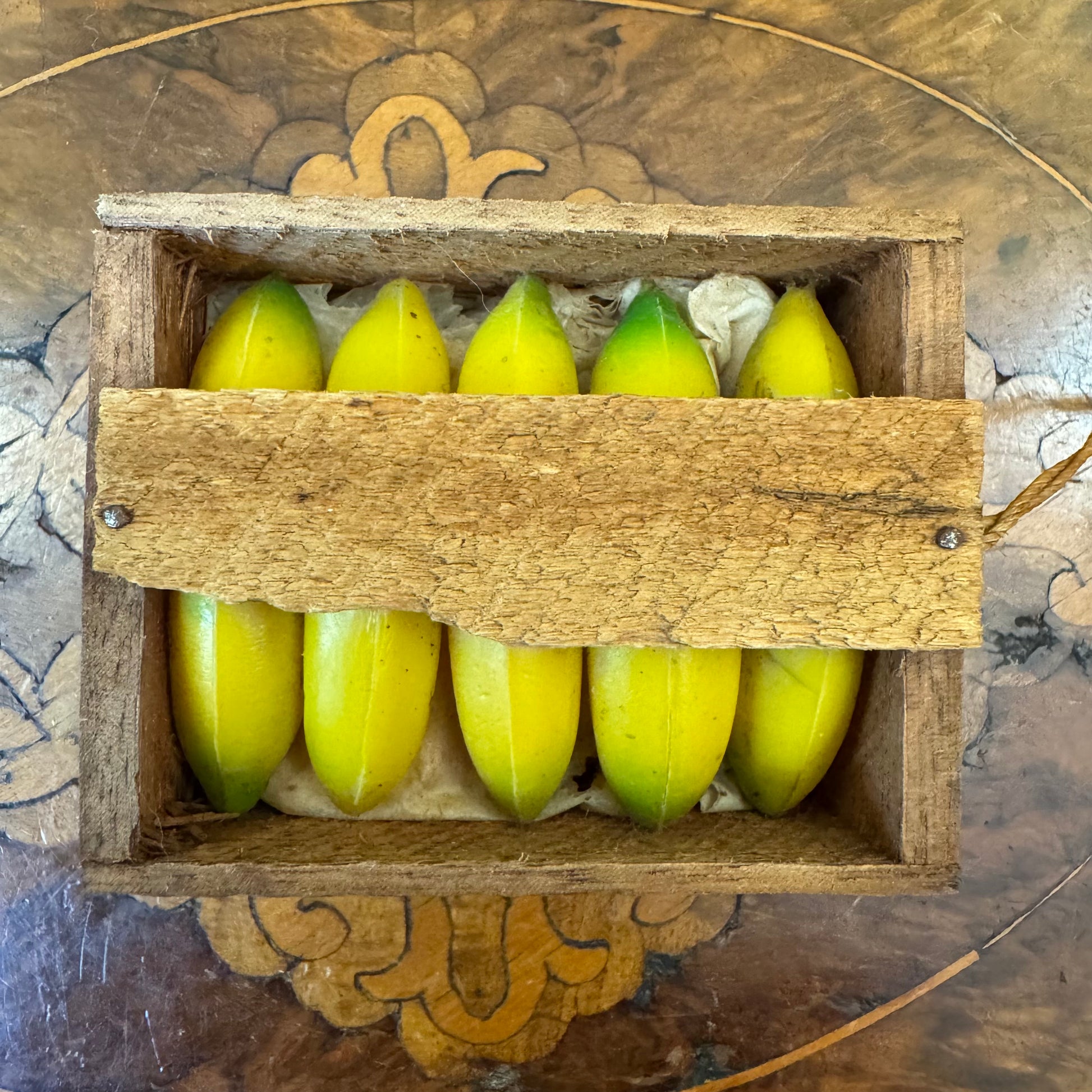 Vintage Souvenir Novelty Banana Box