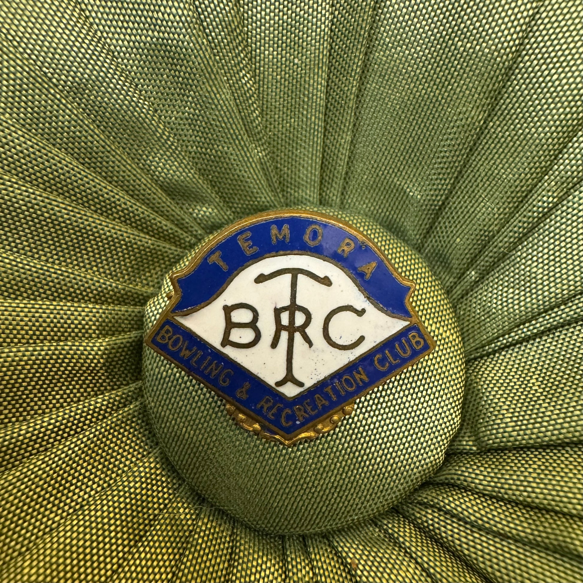 Vintage Temora Bowling & Recreation Club Badge Pin 