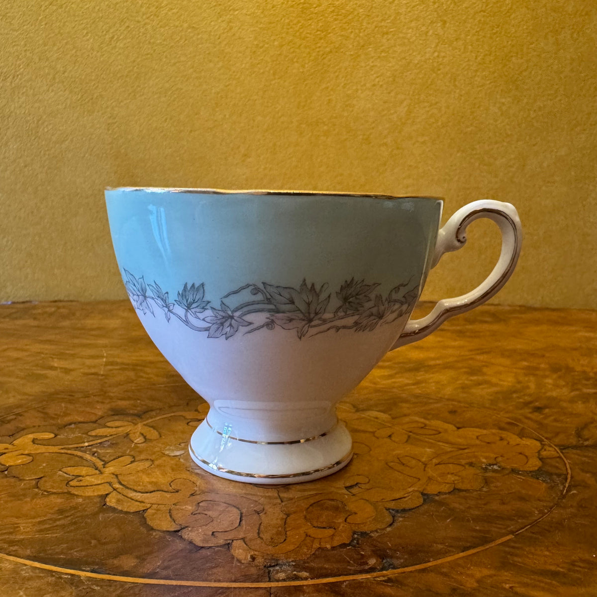 Vintage Tuscan Aristocrat Tea Cup