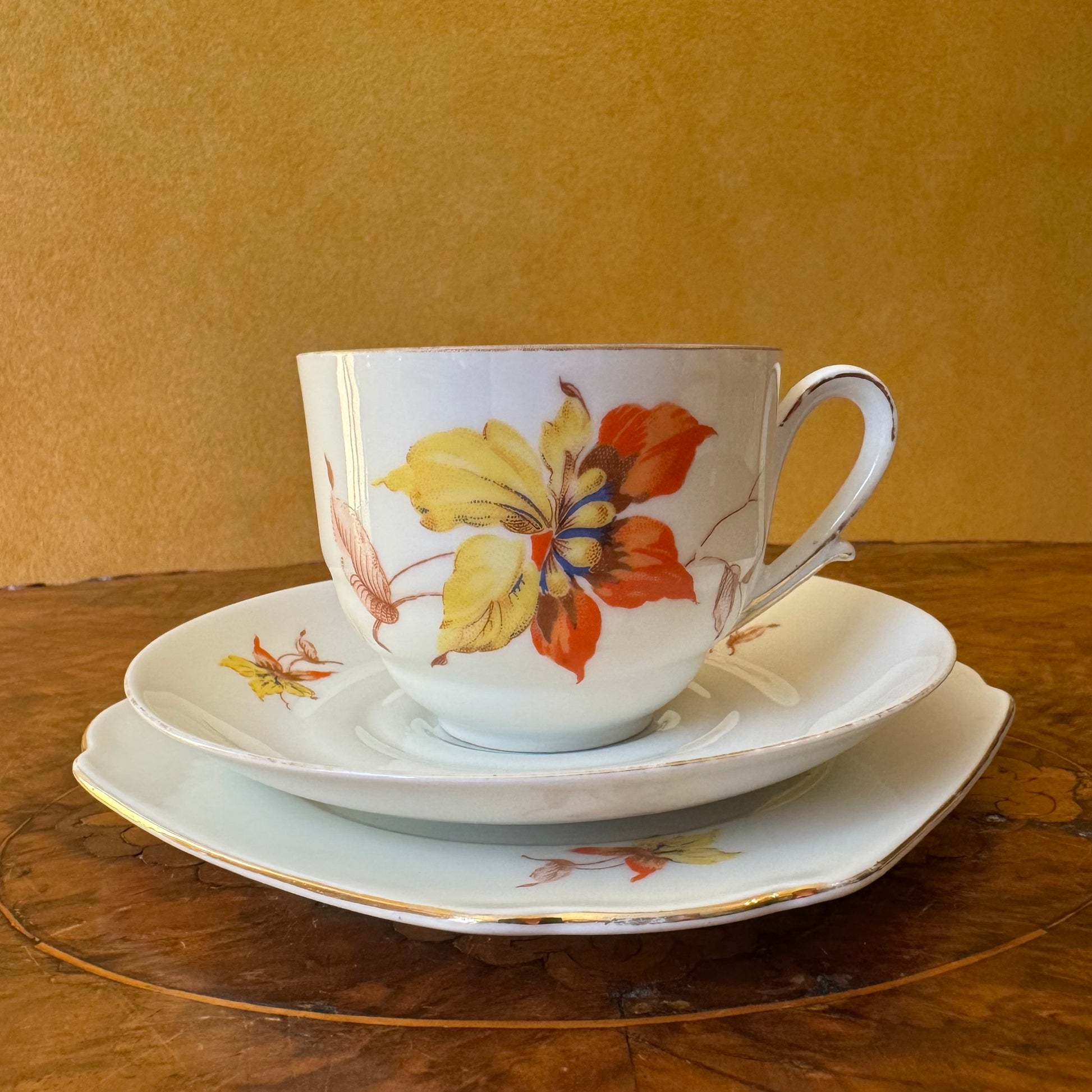 Vintage Victoria Floral Tea Cup Trio Set