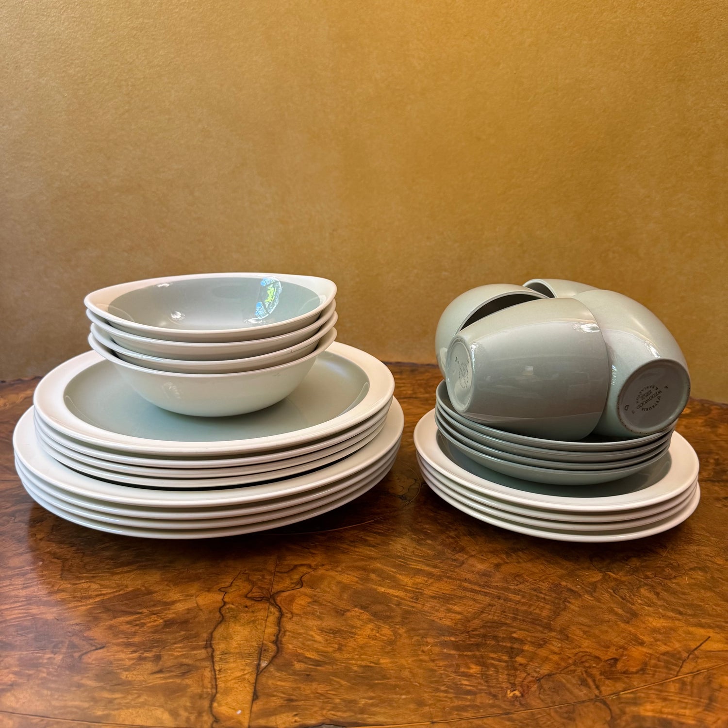 DINNER SETS