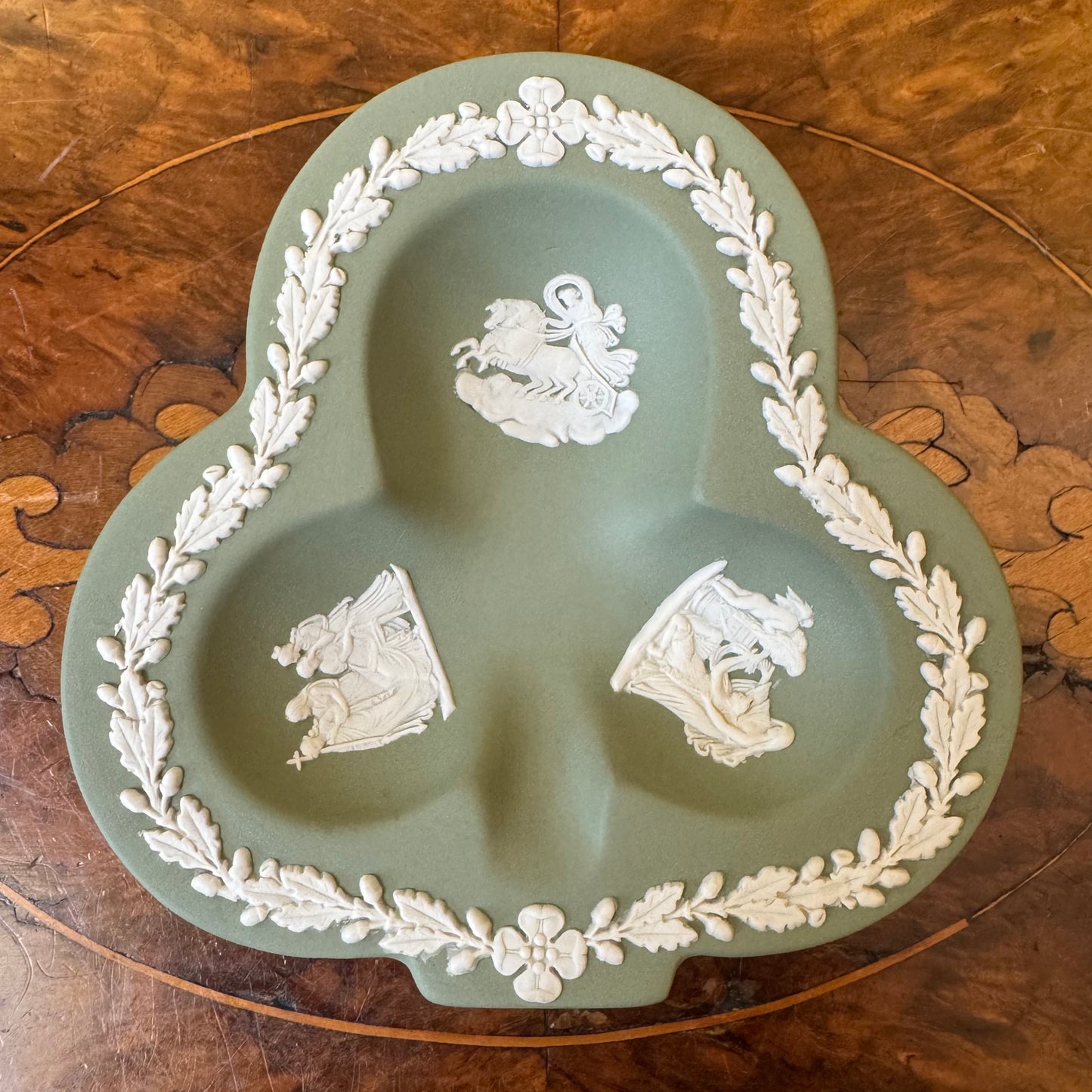 Vintage Wedgwood Green Jasperware Club Clover Shaped Trinket Dish 